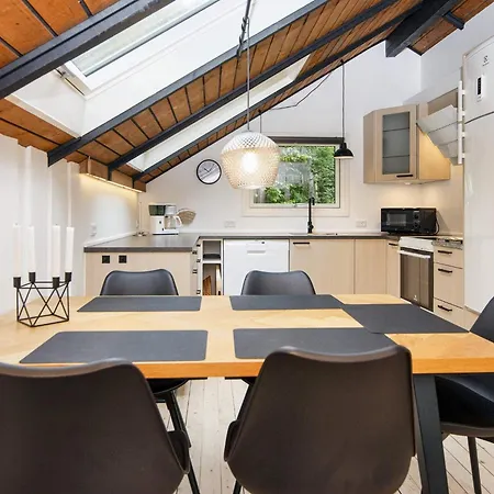 5 Person In Toftlund-by Traum *